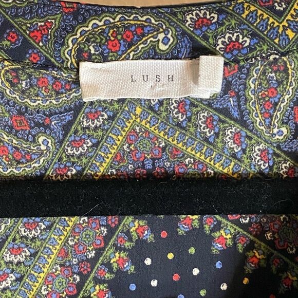 Lush (S) Paisley Printed Chiffon Blouse - Picture 2 of 4